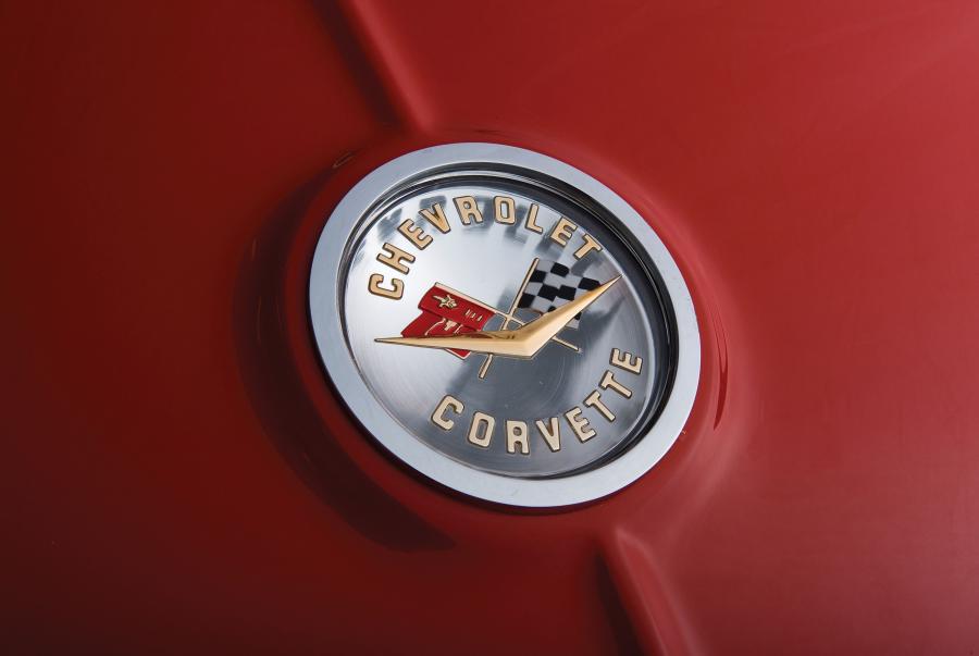  Chevrolet Corvette Convertible 1961 года  (фото 2 из 25)